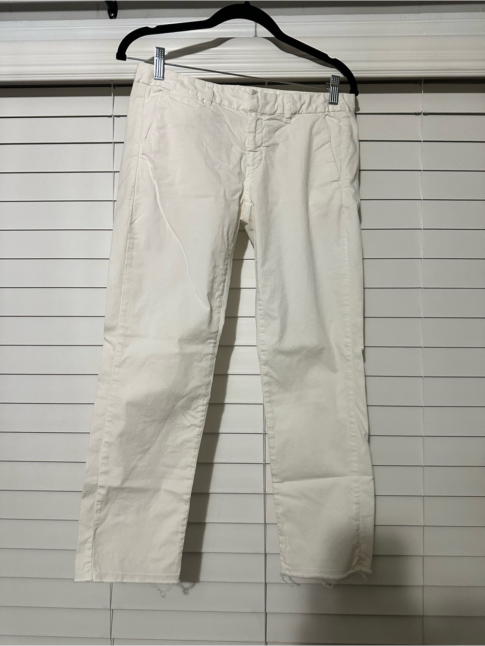 Nili Lotan White Cropped Straight Leg Raw Hem Jeans Pants Size 2 Made in USA